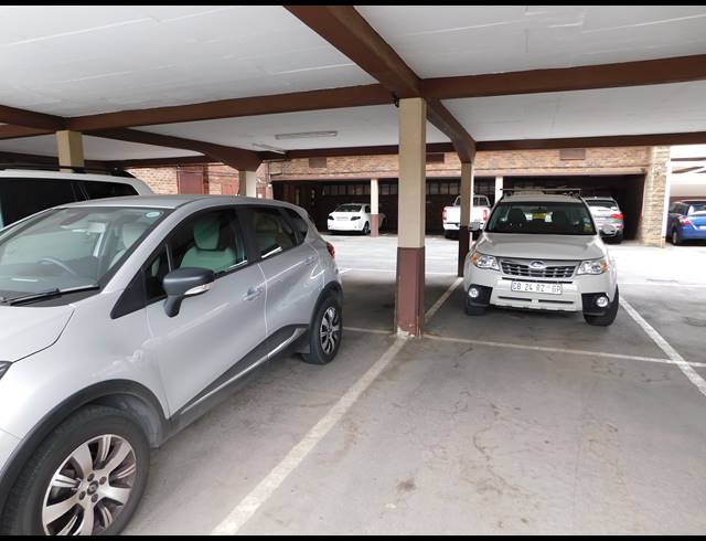 248M² OFFICE TO LET IN FERNDALE